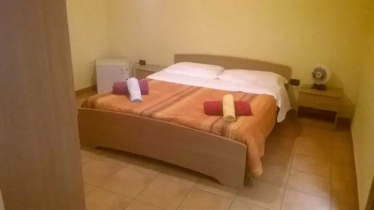 Tek Büyük Yataklı Oda