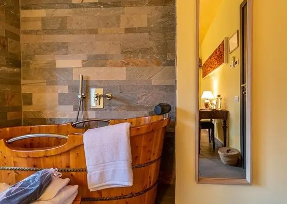 Comfort Tek Büyük veya İki Ayrı Yataklı Oda, Havuz Manzaralı