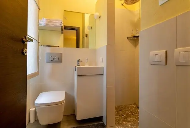 Comfort Tek Büyük veya İki Ayrı Yataklı Oda, Havuz Manzaralı