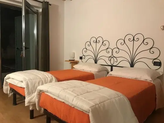 Business Büyük Yataklı Tek Kişilik Oda