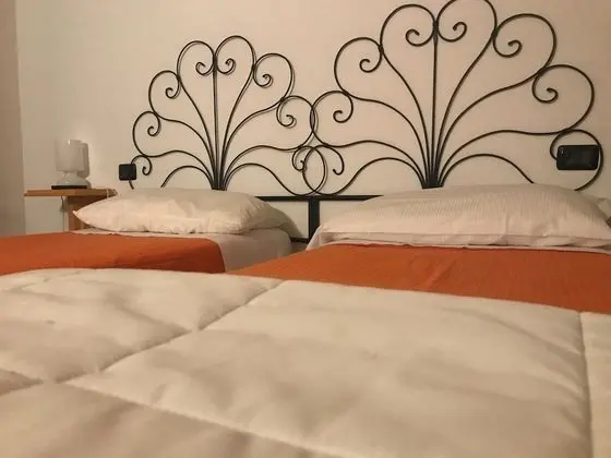 Business Büyük Yataklı Tek Kişilik Oda