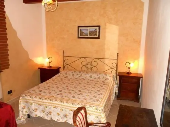 Dört Kişilik Oda, Tepe Manzaralı