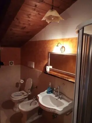 Üç Kişilik Oda, Tepe Manzaralı