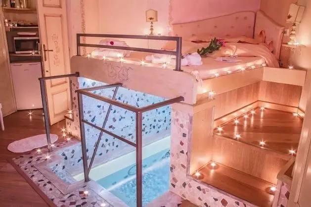 Stüdyo Süit (Ivory)