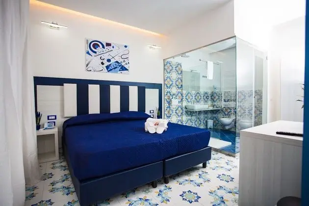 Exclusive Dört Kişilik Oda, Avlu Manzaralı (Intrigante)