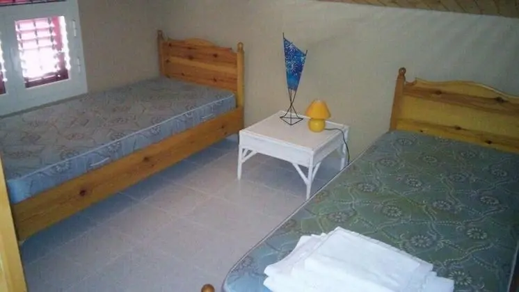 Tek Büyük veya İki Ayrı Yataklı Oda, Ortak Banyo (n° 1)