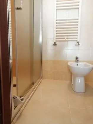 Dört Kişilik Oda, Özel Banyo