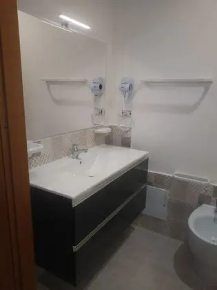 Tek Büyük Yataklı Oda, Bahçe Manzaralı