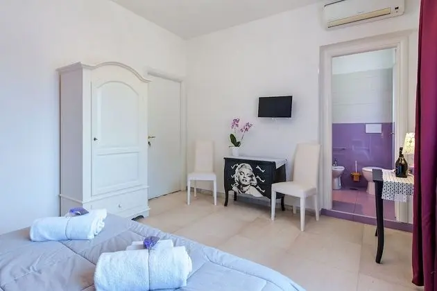 Romantic Tek Büyük Yataklı Oda, 1 Büyük (Queen) Boy Yatak, Bahçe Manzaralı
