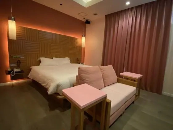 Deluxe Oda, Sigara İçilmez