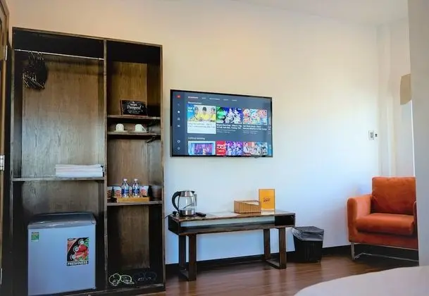 Deluxe Tek Büyük Yataklı Oda, Sigara İçilmez, Şehir Manzaralı