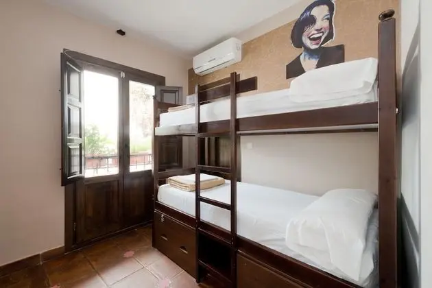 Dormitory 1 Bed in 8 Bed Dorm Mixed Ensuite Room