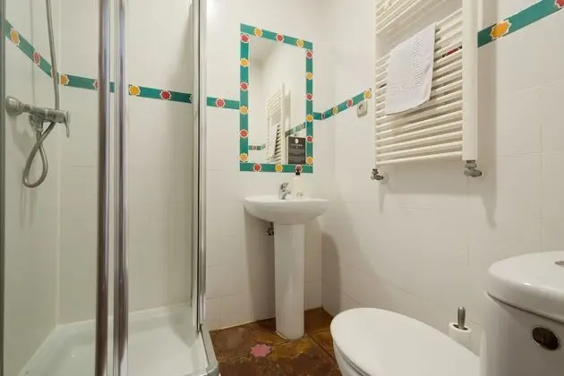 Ortak Ranzalı Oda, Sadece kadınlar için, Özel Banyo (1 Bed in 6 Beds Dorm)