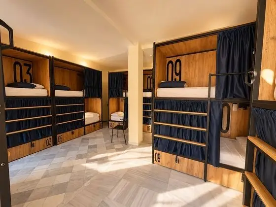 Ortak Ranzalı Oda, Özel Banyo