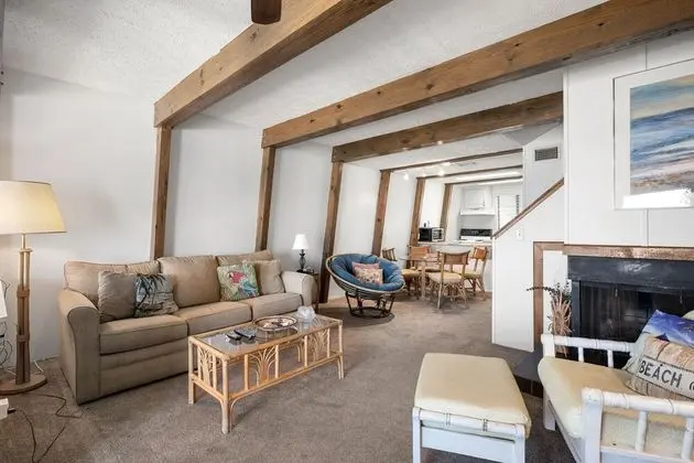 Ev (Oasis Beach House)
