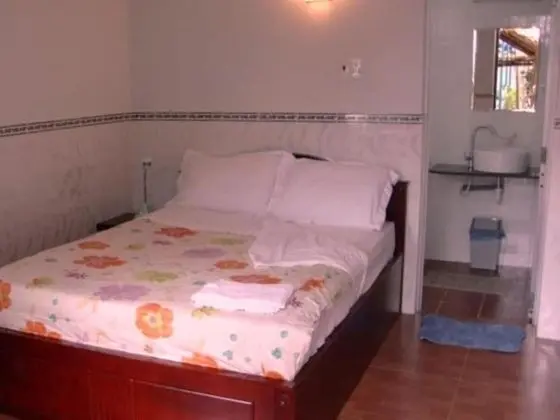 Basic Tek Büyük Yataklı Oda, 1 Çift Kişilik Yatak, Havuz Manzaralı