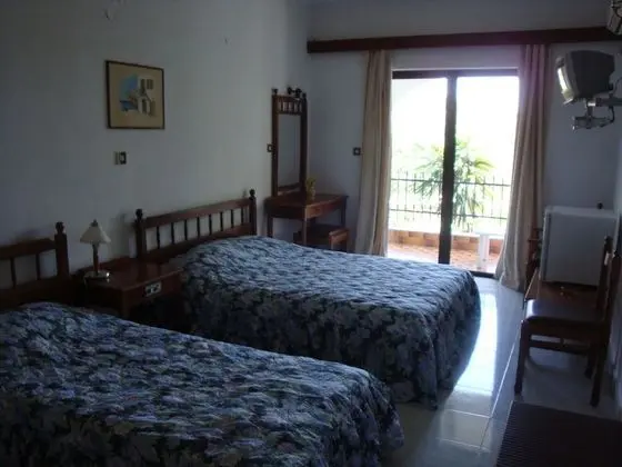 Family Oda, Balkon, Bahçe Manzaralı