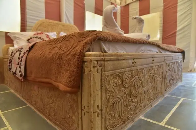 Deluxe Çadır, Sigara İçilmez