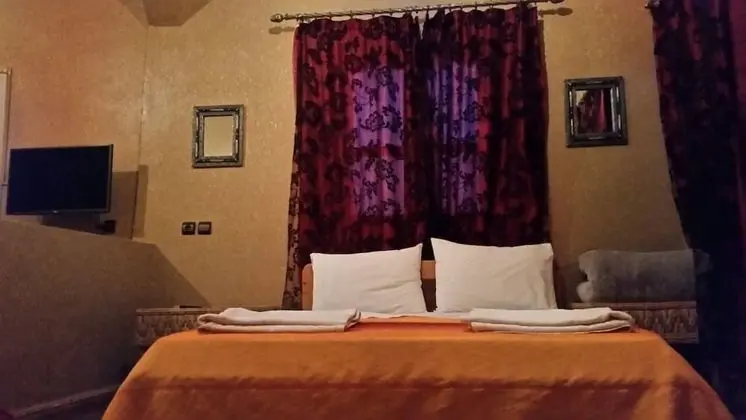 Tek Büyük veya İki Ayrı Yataklı Oda
