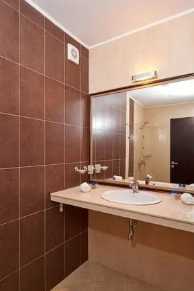 Basic Tek Büyük Yataklı Oda, 1 Çift Kişilik Yatak ve Çekyat, Plaj Kenarı