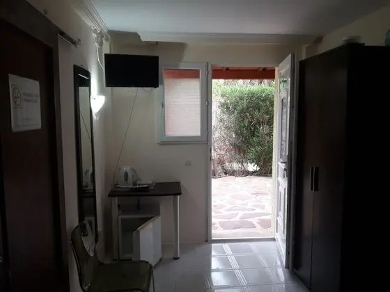 Basic Tek Büyük Yataklı Oda