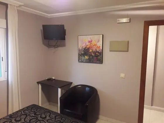 Basic Tek Büyük Yataklı Oda