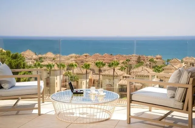 The Oasis Room, Sea View