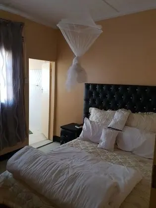 Tek Büyük Yataklı Oda, 1 Çift Kişilik Yatak, Engellilere Uygun, Sigara İçilmez