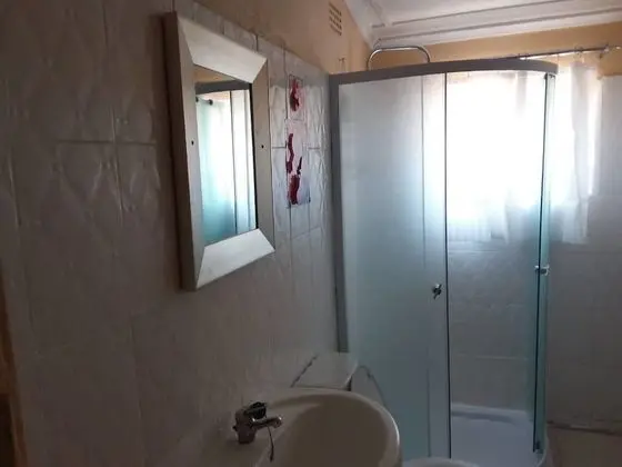 Tek Büyük Yataklı Oda, 1 Çift Kişilik Yatak, Engellilere Uygun, Sigara İçilmez