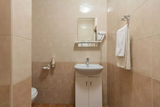 Standard Tek Büyük Yataklı Oda