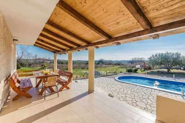 Ev (Oasis Village Villa - heated pool - H)