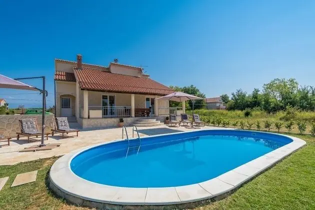 Ev (Oasis Village Villa - heated pool - H)