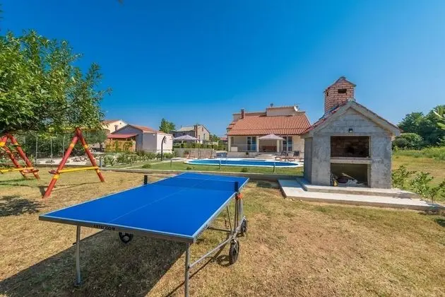 Ev (Oasis Village Villa - heated pool - H)