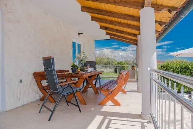 Ev (Oasis Village Villa - heated pool - H)