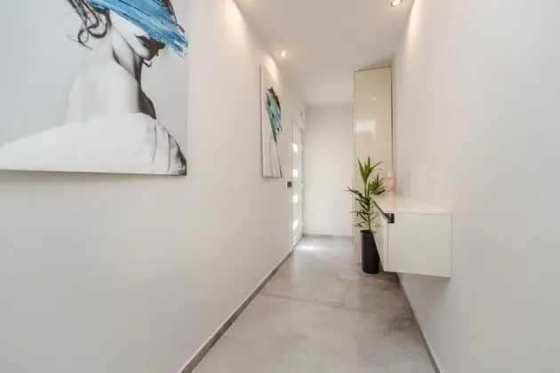 Ev (Oasis Village Villa - heated pool - H)