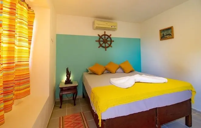 Standard Tek Büyük Yataklı Oda