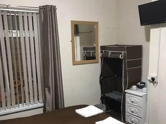 Tek Büyük Yataklı Oda, Banyolu/Duşlu
