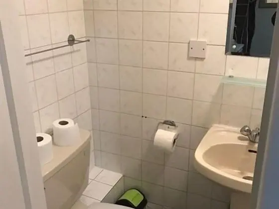 Tek Büyük Yataklı Oda, Banyolu/Duşlu
