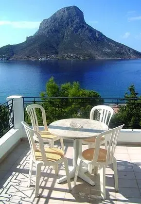 Tek Büyük veya İki Ayrı Yataklı Oda, Deniz Manzaralı