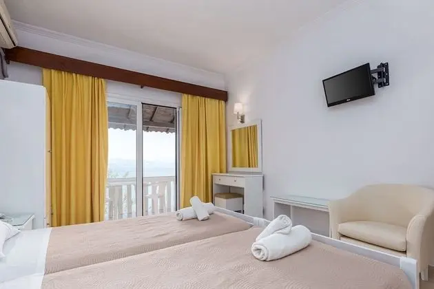 Family Bungalow Sea View