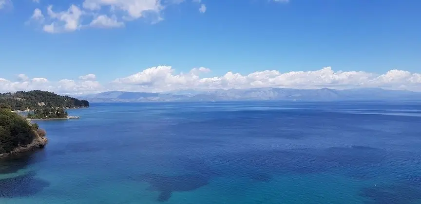 Üç Kişilik Oda, Deniz Manzaralı