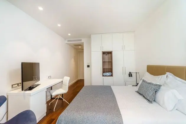 Superior Oda, Bahçeli