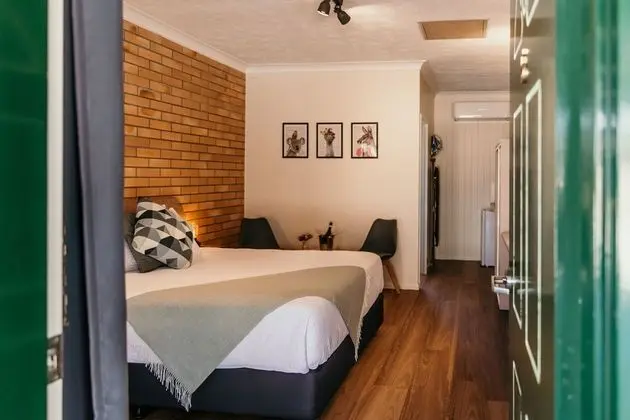 Tek Büyük Yataklı Oda, Buzdolabı ve Mikrodalga