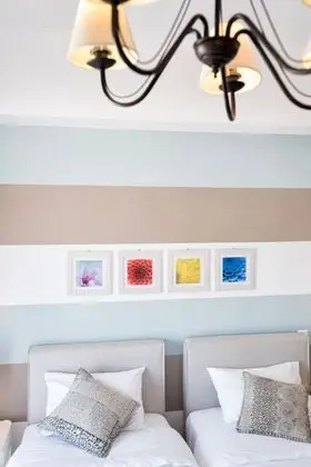 Üç Kişilik Oda, Deniz Manzaralı