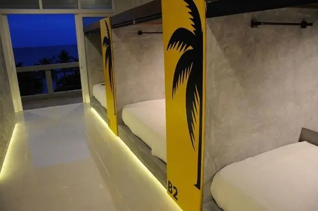 9-Bed Mixed Dormitory Single Bed