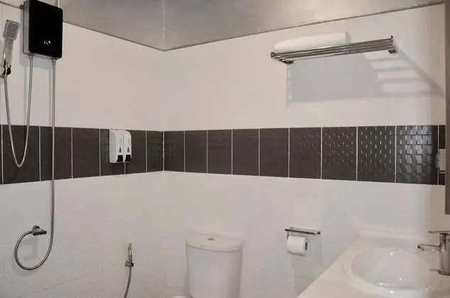 9-Bed Mixed Dormitory Single Bed