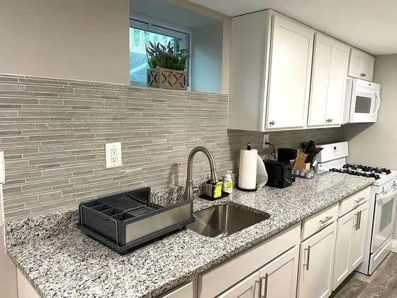 Oasis 1| CozyEscape_1BR | WiFi & Parking