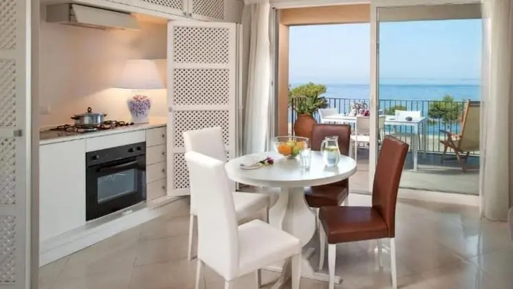 Stüdyo Süit, 1 Yatak Odası, Balkon, Denize Sıfır