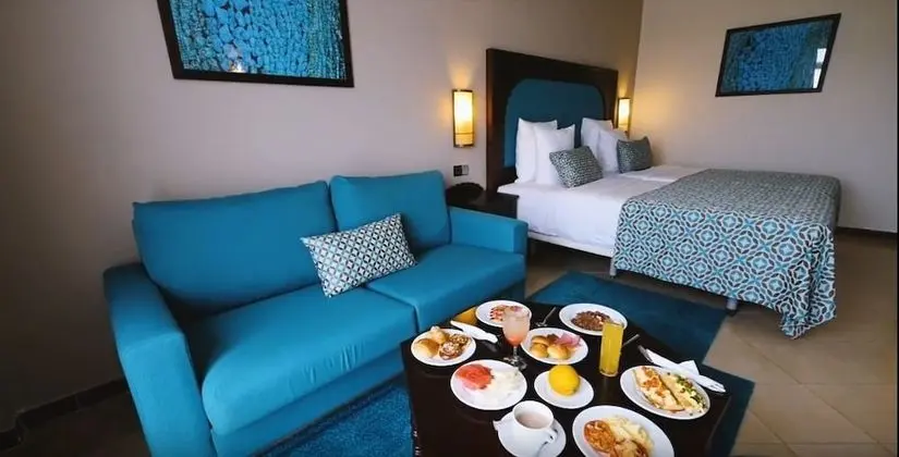 Deluxe Tek Büyük veya İki Ayrı Yataklı Oda, Birden Çok Yatak, Deniz Manzaralı