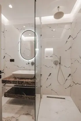 Tek Büyük Yataklı Oda, Deniz Manzaralı
